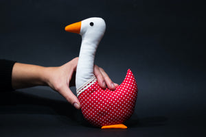 Open the image in a slide show, Márton cotton goose
